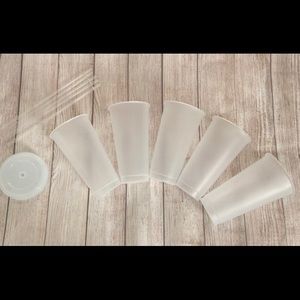 Pack of 5 clear Venti tumblers! BN